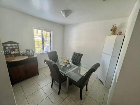 1133 NE 210th Ter, Miami FL - photo 9 of 34