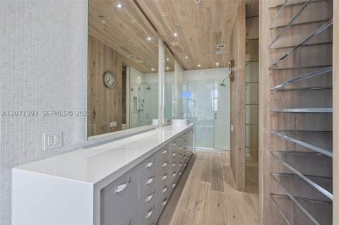 2001 Meridian Ave 518, Miami Beach FL - photo 15 of 36
