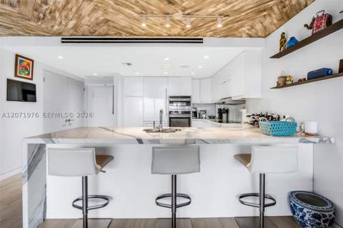5600 Collins Ave 11S, Miami Beach FL - photo 9 of 54