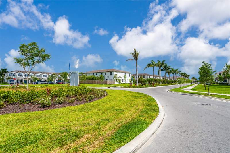 3 bedroom Townhouse at 23469 SW 129th Pl, Kendall Assemblage, Homestead — photo 3