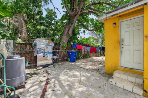 1925 NW 85th St, Miami FL - photo 20 of 33