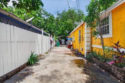1925 NW 85th St, Miami FL - photo 22 of 33