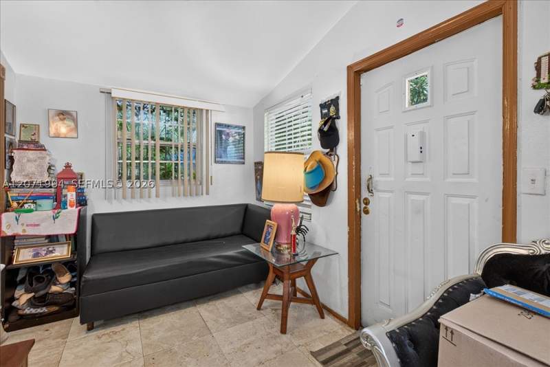3 bedroom SingleFamilyResidence at 1925 NW 85th St, Everglades Ave Hts Addn, Miami — photo 5