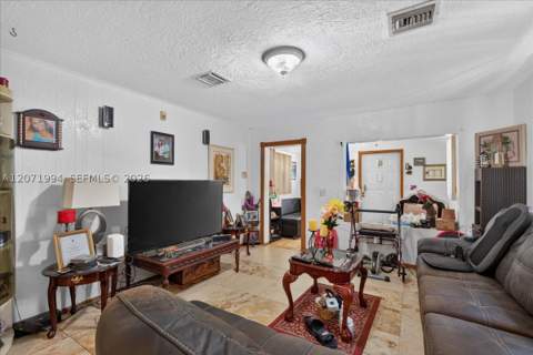 1925 NW 85th St, Miami FL - photo 7 of 33