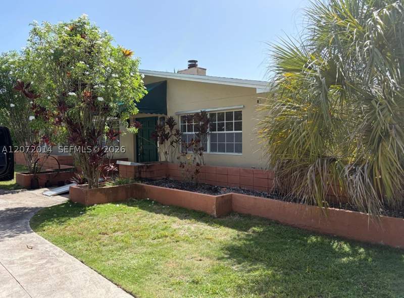 3 bedroom SingleFamilyResidence at 15190 Old Cutler Rd, Suburban Estates, Palmetto Bay — photo 2