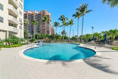 90 Edgewater Dr 917, Coral Gables FL - photo 12 of 25