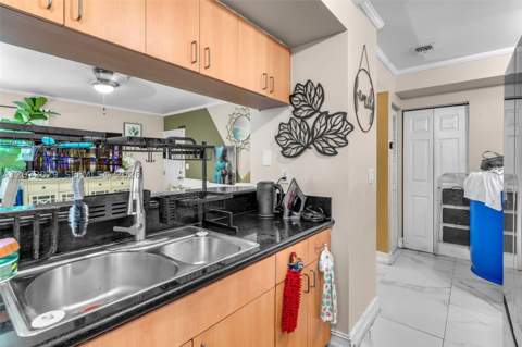 600 Euclid Ave 2B, Miami Beach FL - photo 11 of 36