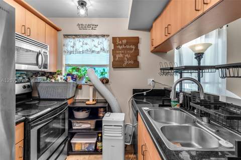 600 Euclid Ave 2B, Miami Beach FL - photo 9 of 36