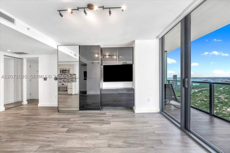 1 bedroom Condominium at 1300 S Miami Ave 4807, 1300 S Miami Avenue Condo, Miami — photo 3