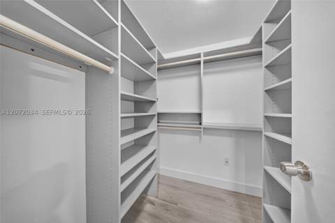 6637 NW 181st Ln, Hialeah FL - photo 10 of 45