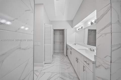 6637 NW 181st Ln, Hialeah FL - photo 14 of 45