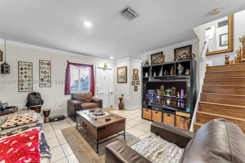 3 bedroom Townhouse at 17672 SW 139th Ct, Weitzer Serena Lakes Town, Miami — photo 5