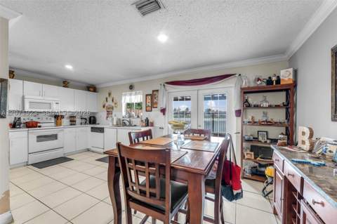 17672 SW 139th Ct, Miami FL - photo 6 of 35