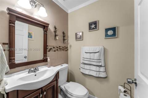 17672 SW 139th Ct, Miami FL - photo 9 of 35