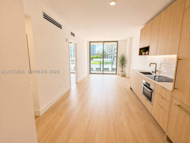 1 bedroom Condominium at 90 NE 32nd St 709, The Standard Midtown, Miami — photo 2