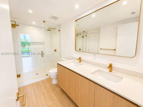 90 NE 32nd St 709, Miami FL - photo 9 of 24