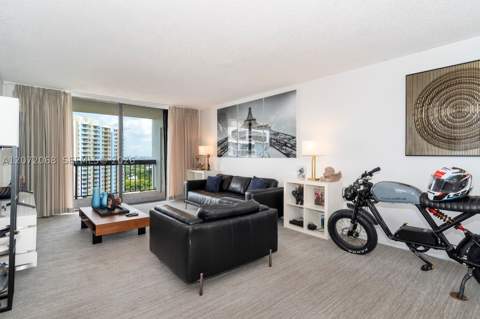 2333 Brickell Ave 2212, Miami FL - photo 9 of 26