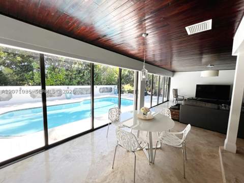 17615 SW 80th, Palmetto Bay FL - photo 18 of 43