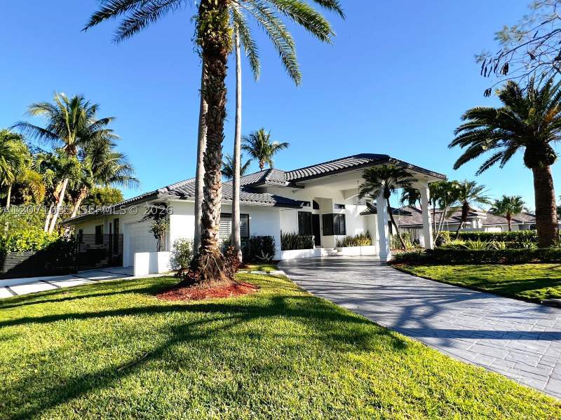 4 bedroom SingleFamilyResidence at 17615 SW 80th, Allison Estates, Palmetto Bay — photo 2