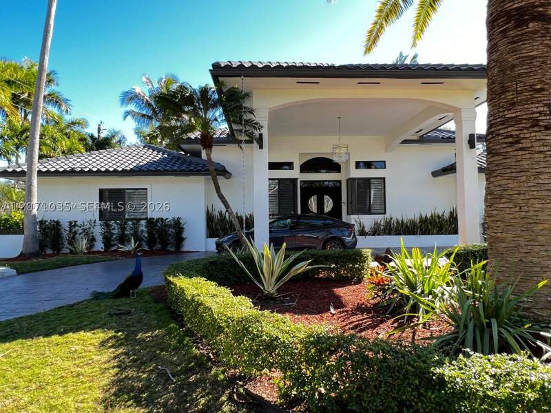 4 bedroom SingleFamilyResidence at 17615 SW 80th, Allison Estates, Palmetto Bay — photo 3