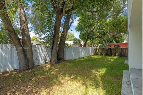 1627 NW 40th St, Miami FL - photo 20 of 24