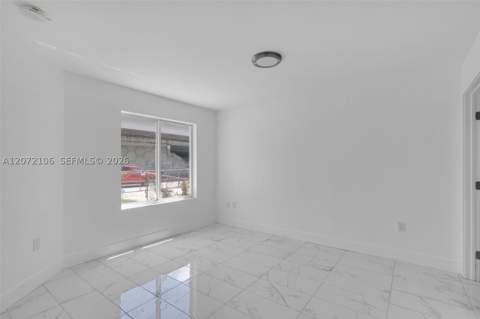 1627 NW 40th St, Miami FL - photo 7 of 24
