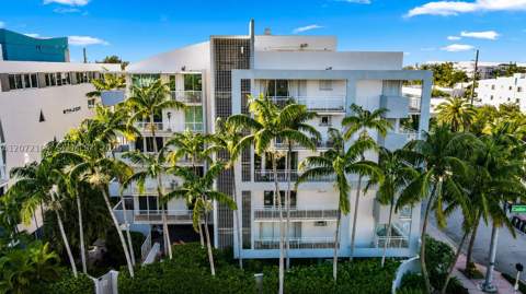 7832 Collins Ave 202, Miami Beach FL - photo 6 of 8