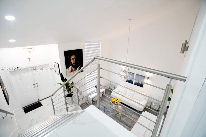 4 bedroom SingleFamilyResidence at 942 NW 133rd Ct, Venezia Homes Estates Ist, Miami — photo 4