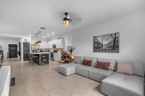 2380 NW 130th Ter, Miami FL - photo 16 of 58