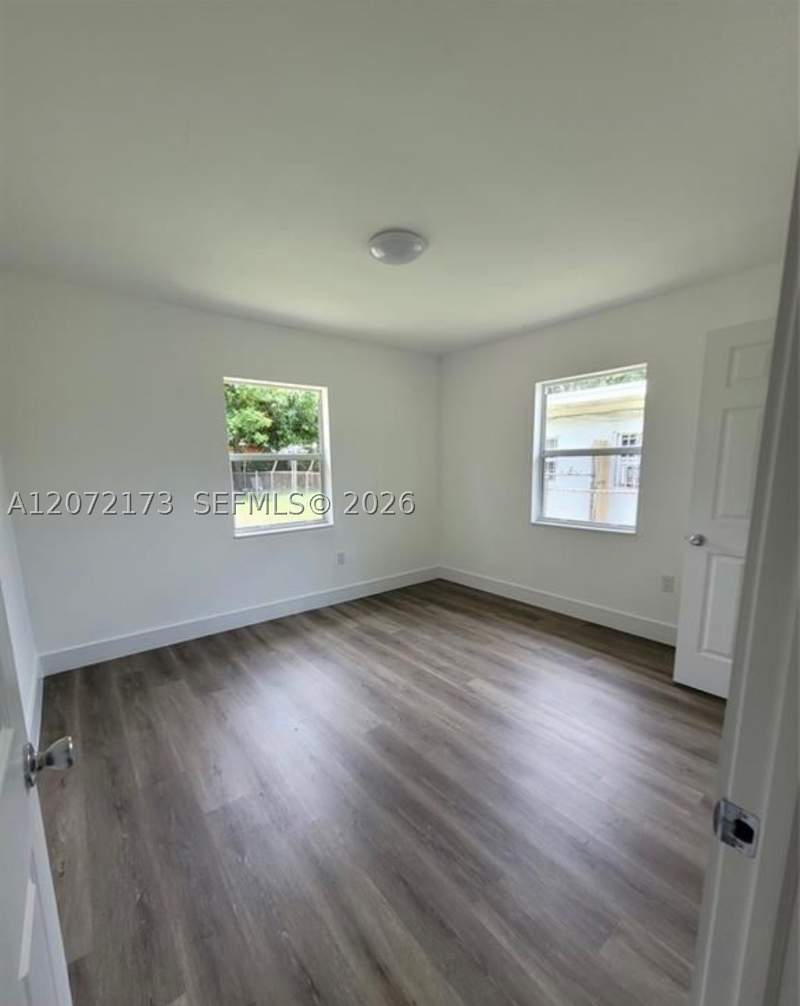 3 bedroom SingleFamilyResidence at 1245 NW 126th St, Sunkist Grove, North Miami — photo 5