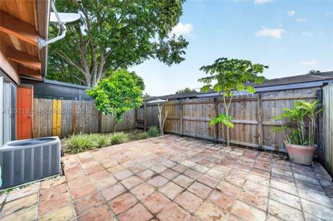 13504 SW 102nd Ln, Miami FL - photo 24 of 28