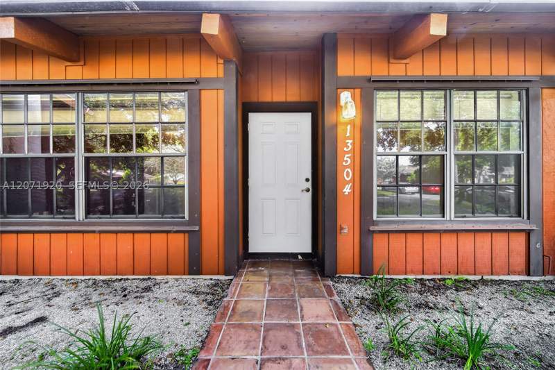 2 bedroom Townhouse at 13504 SW 102nd Ln, Cindis Place Sec 2, Miami — photo 4
