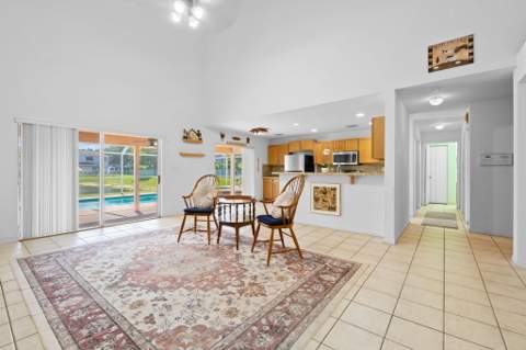 5331 NW 110th Avenue, Doral FL - photo 7 of 33