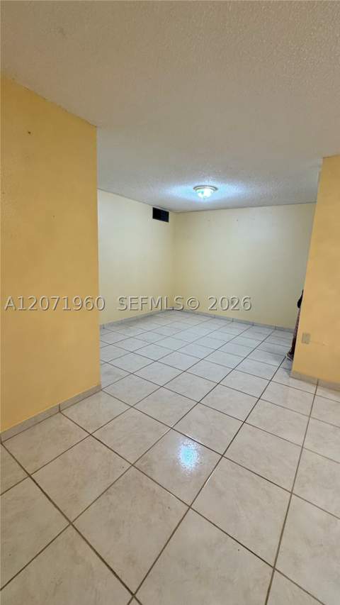 160 NE 203rd Ter E20, Miami Gardens FL - photo 16 of 26
