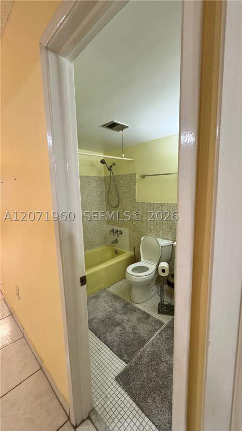 160 NE 203rd Ter E20, Miami Gardens FL - photo 8 of 26