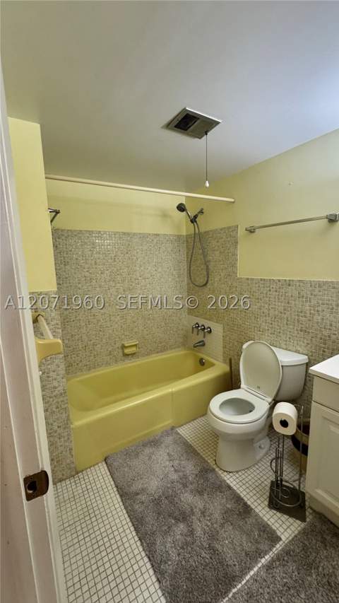 160 NE 203rd Ter E20, Miami Gardens FL - photo 9 of 26