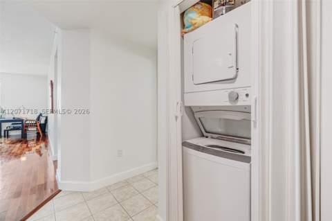 50 Menores Ave 820, Coral Gables FL - photo 14 of 31