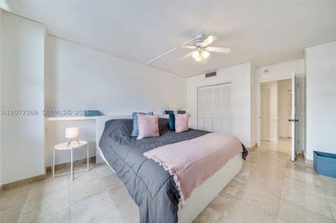 9801 Collins Ave 19H, Bal Harbour FL - photo 10 of 35