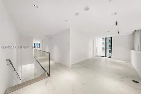 1000 Biscayne Blvd Town House 1201, Miami FL - photo 21 of 41