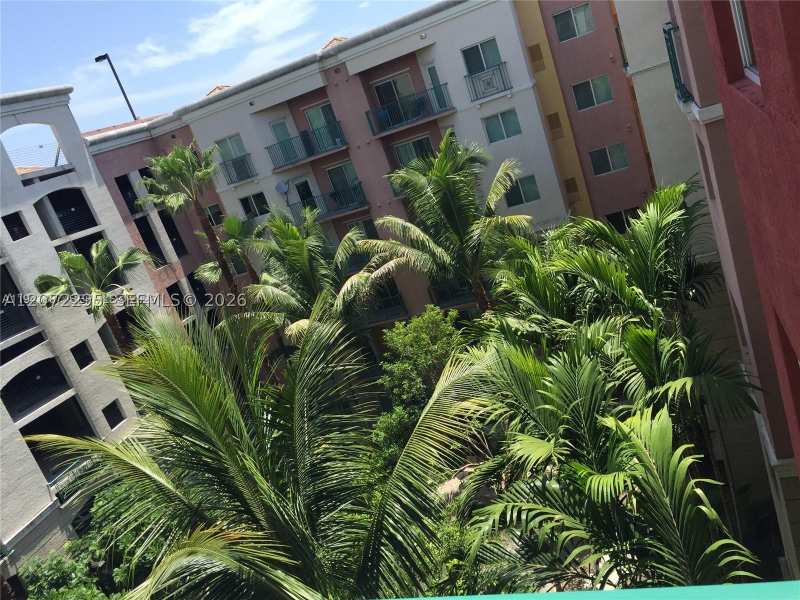 1 bedroom Condominium at 6001 SW 70th St 620, Valencia Condo, South Miami — photo 1