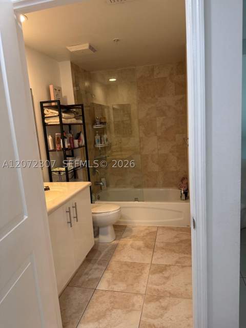 7900 Harbor Island Dr 505, North Bay Village FL - photo 10 of 21