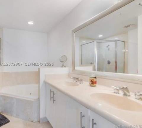 7900 Harbor Island Dr 505, North Bay Village FL - photo 7 of 21