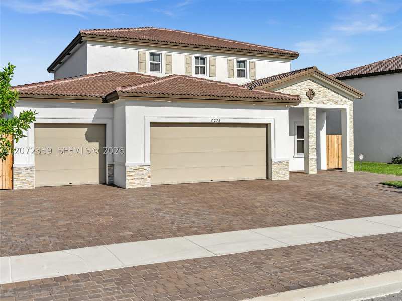 5 bedroom SingleFamilyResidence at 2832 SE 23rd Ave, Keys Gate, Homestead — photo 1