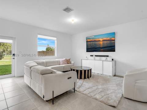 2832 SE 23rd Ave, Homestead FL - photo 11 of 66