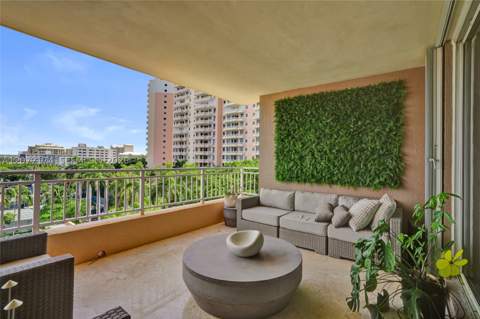 765 Crandon Blvd 603, Key Biscayne FL - photo 13 of 72