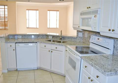 3225 NE 184th St 10103, Aventura FL - photo 6 of 44