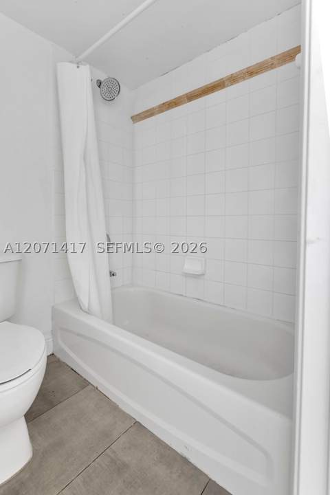 1200 Brickell Bay Dr 3310, Miami FL - photo 10 of 30