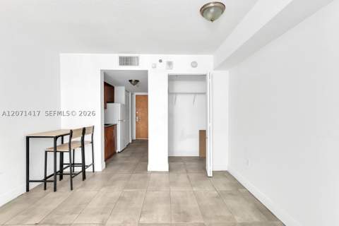 1200 Brickell Bay Dr 3310, Miami FL - photo 6 of 30