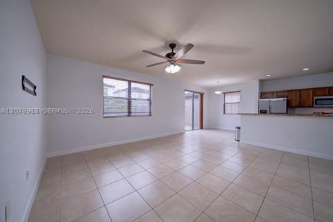 139 NE 26th Ave, Homestead FL - photo 6 of 30