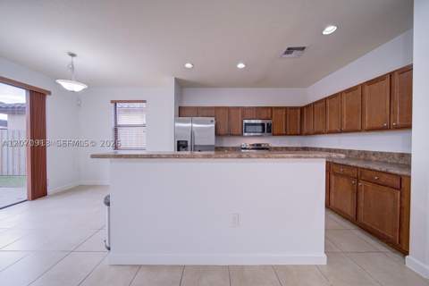 139 NE 26th Ave, Homestead FL - photo 9 of 30